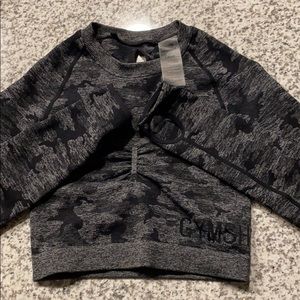 gymshark camo crop top